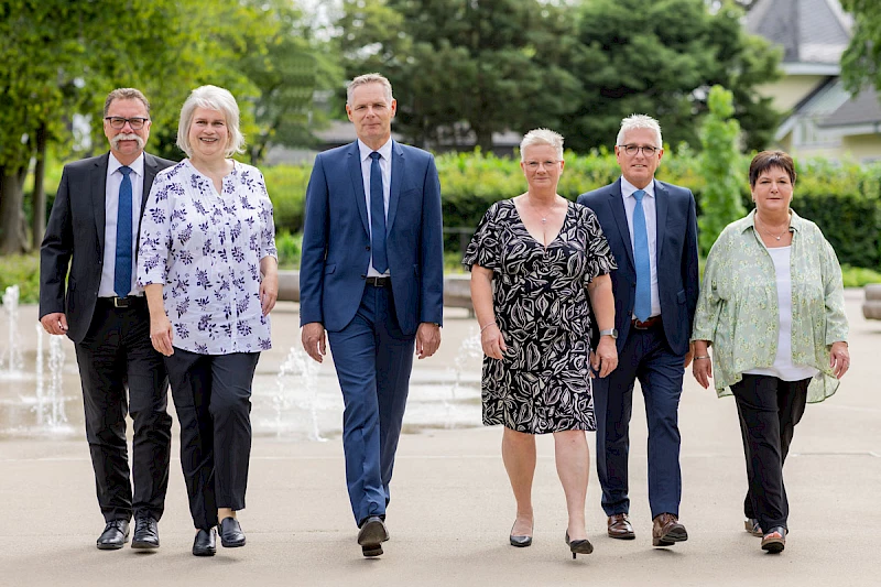 Foto: Katharina Hein --- (v. l.) Frank Koschwitz, Petra Klein, Henning Zöller, Meike Manz, Markus Eiteneuer, Monika Jonscher (es fehlt Gabriele Weitz)